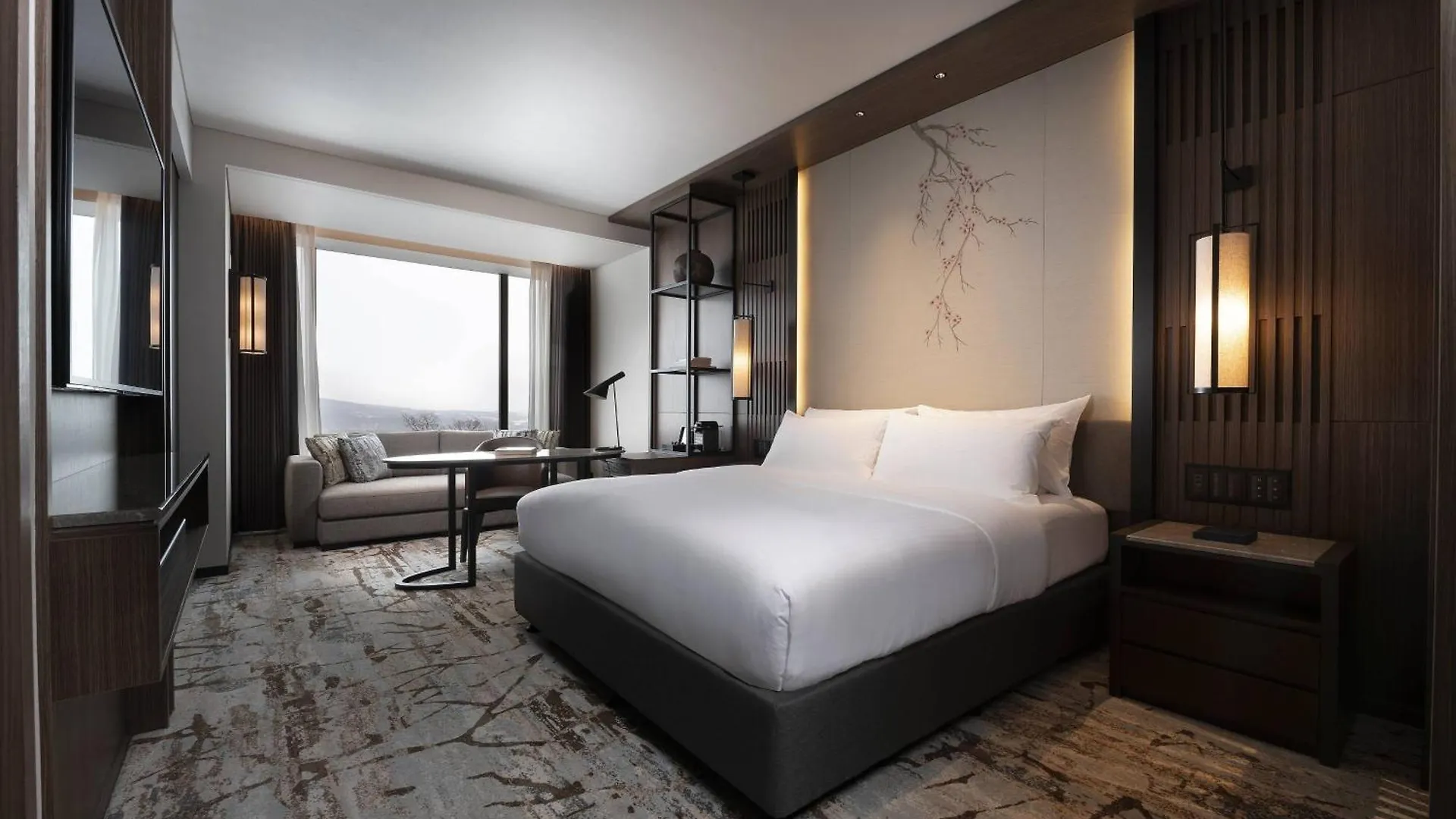 Hotel Higashiyama Niseko Village, A Ritz-Carlton Reserve