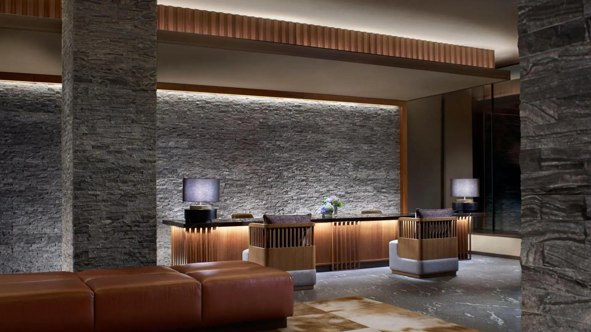 ***** Hotel Higashiyama Niseko Village, A Ritz-Carlton Reserve Japan